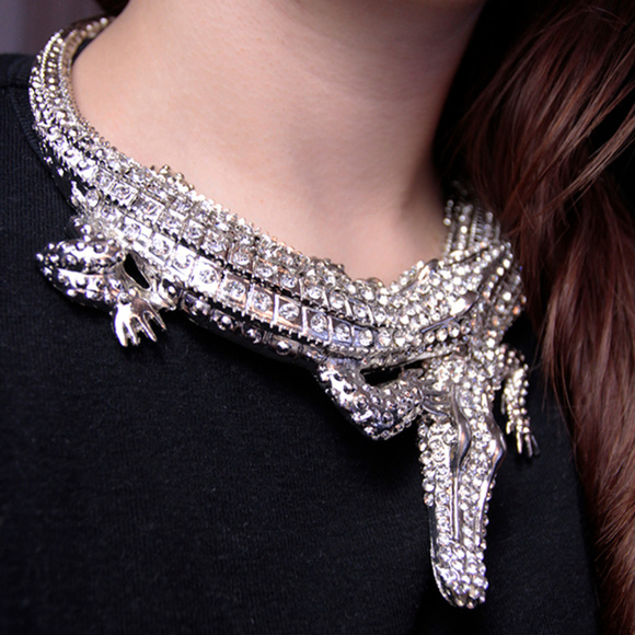 Only 1 left! Crocodile Alligator Statement Necklace 5 ⭐️ rated! - Picture 2 of 7